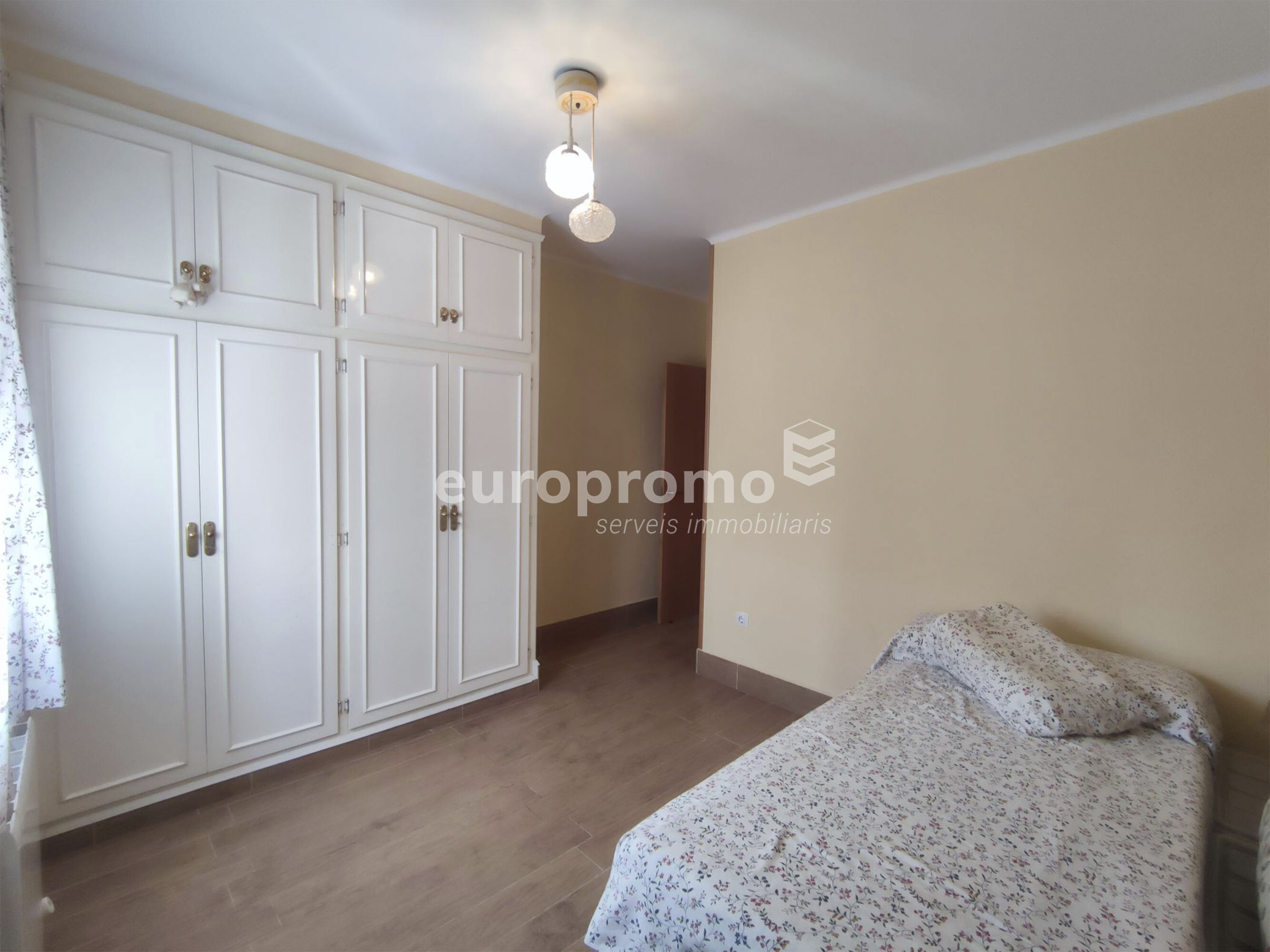 Piso muy acogedor  situado en Torre Valentina a 300m de la playa!